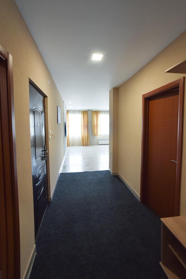 City Center Apartments ปิโรต์ ภายนอก รูปภาพ