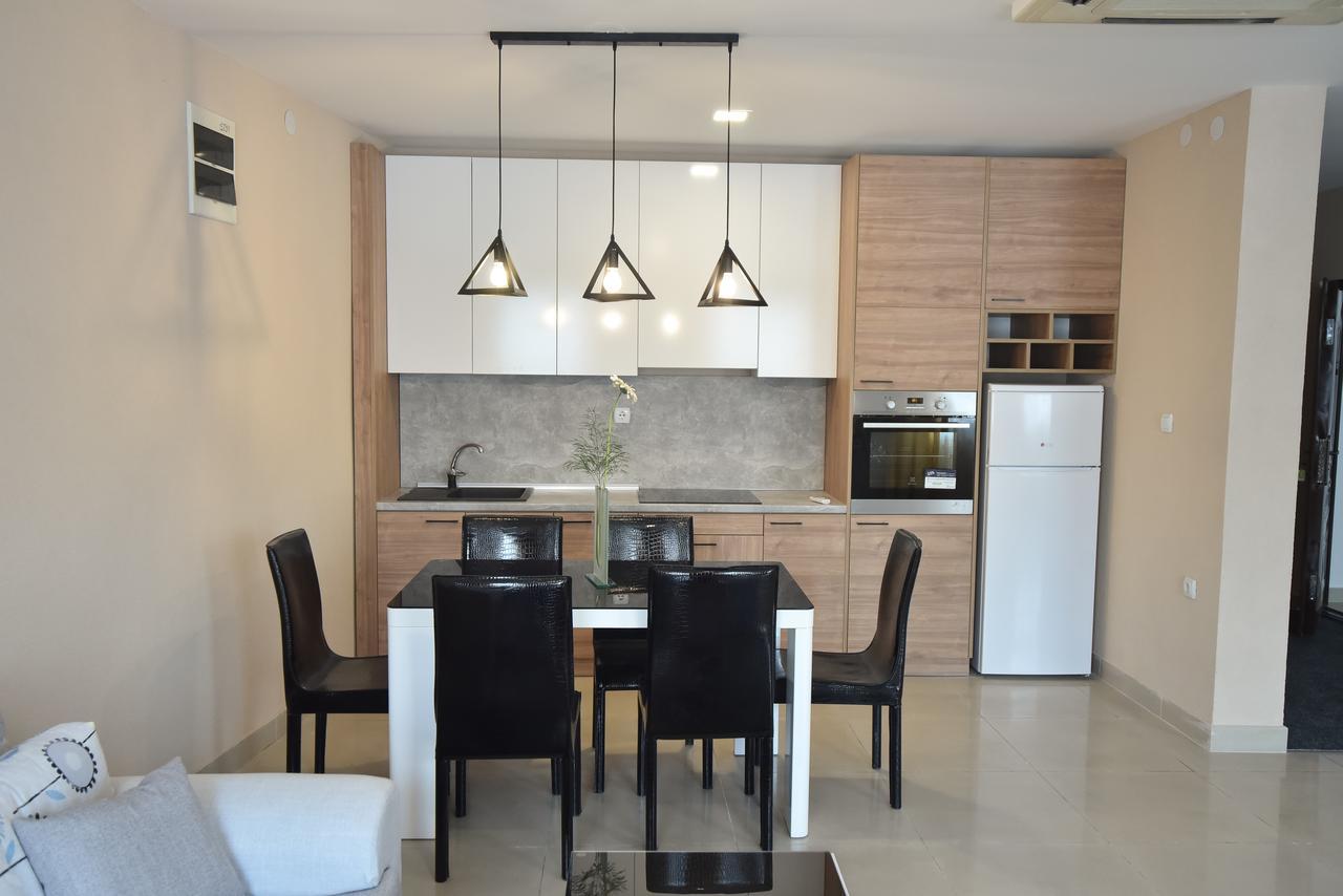 City Center Apartments ปิโรต์ ภายนอก รูปภาพ